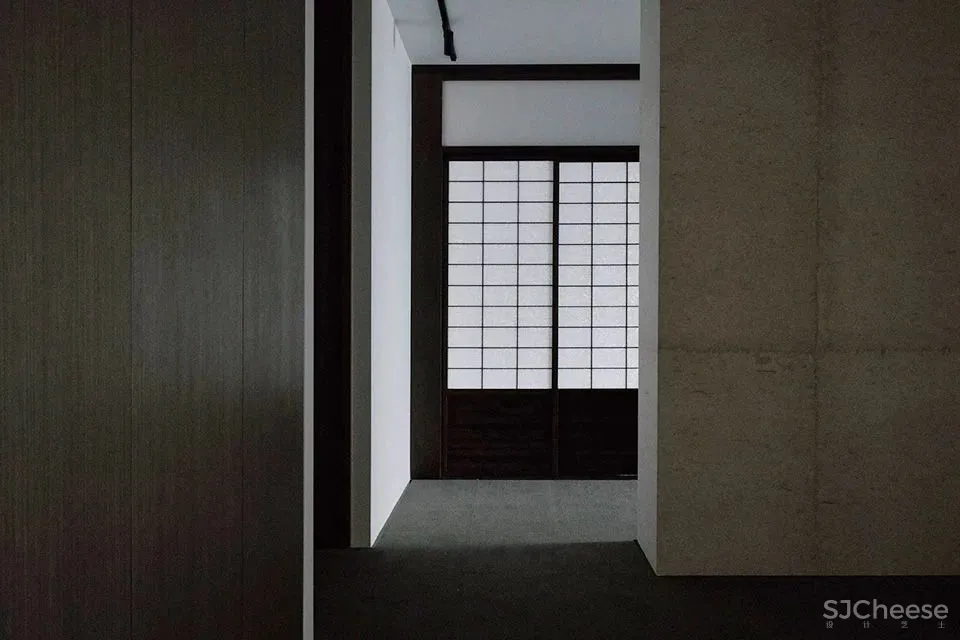 正所谓:越中式,越高级