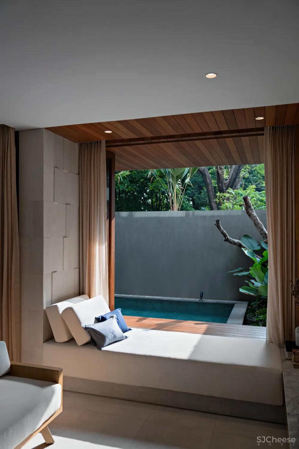 Somia Design | Svastaka House , 现代奢华的简约住宅