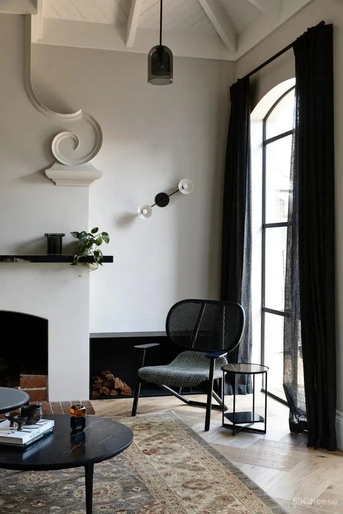 Fiona Austin 新作 历史与当代 传承中复兴