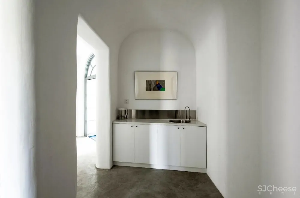 一座没有直线的居所