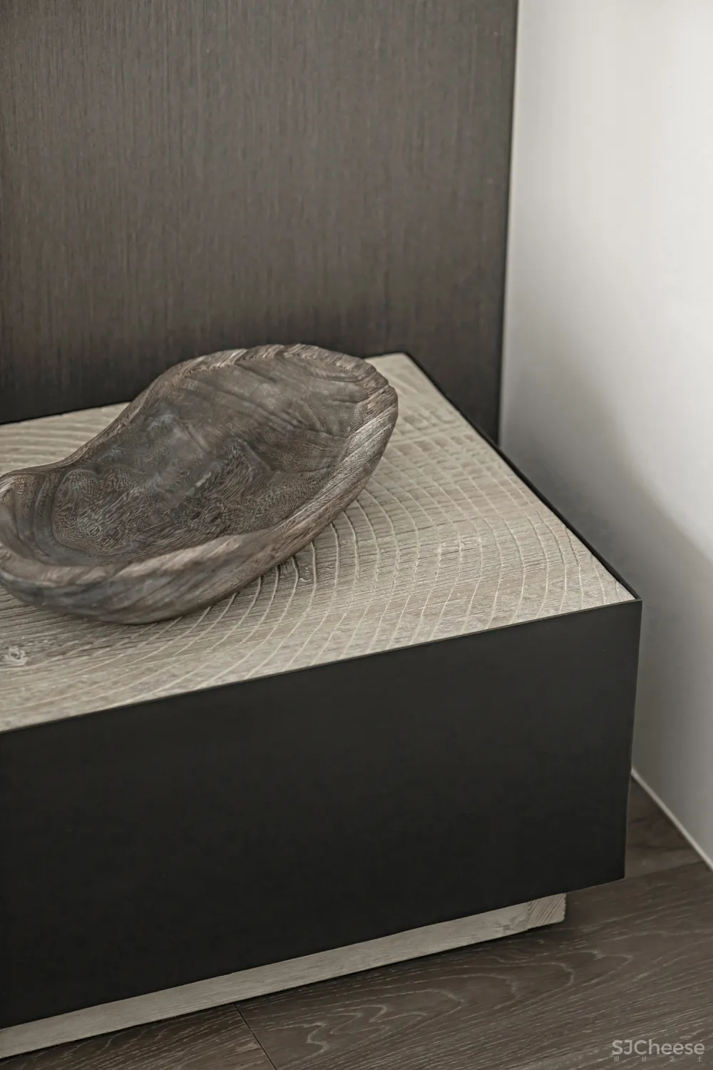 多纷 × 素研：一段关于“生活精简”的新旅程