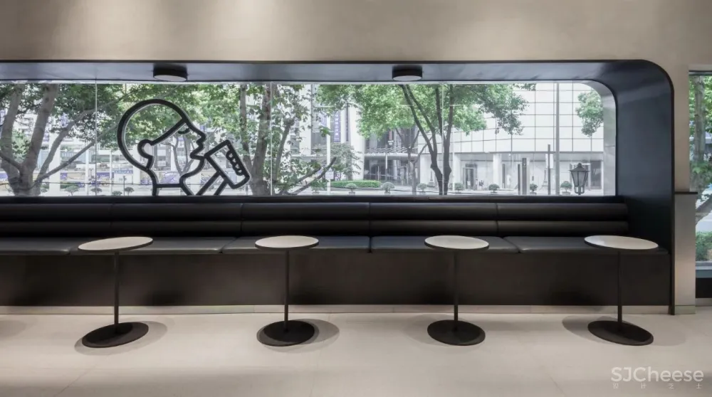 “全能设计师”郑铮和他的多元设计秘诀