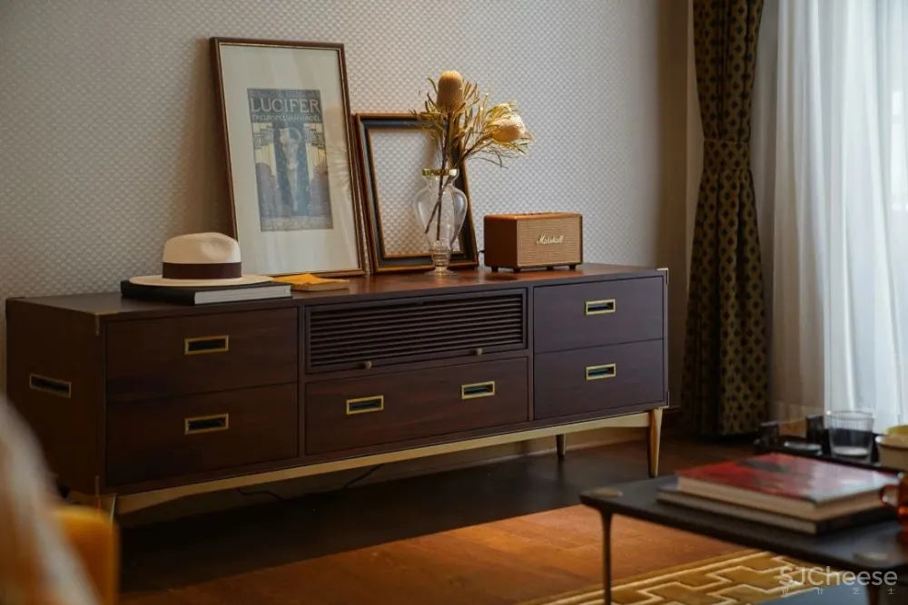 今年最流行的甜米风，天生爆改土俗精装房