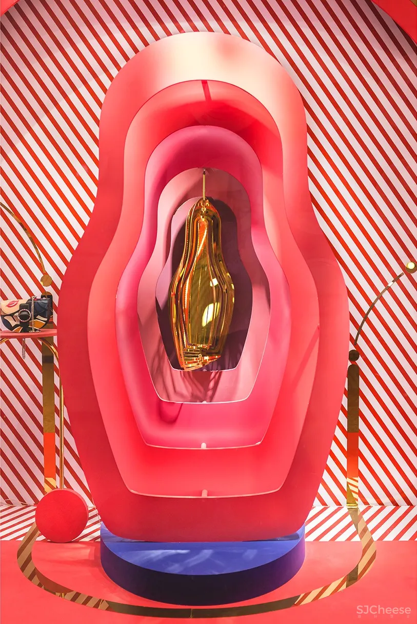 俄罗斯套娃 - 红谷HONGU 夏季橱窗设计