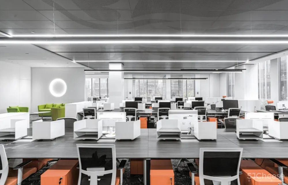 打破传统设计,开启超凡未来感的视觉享受!