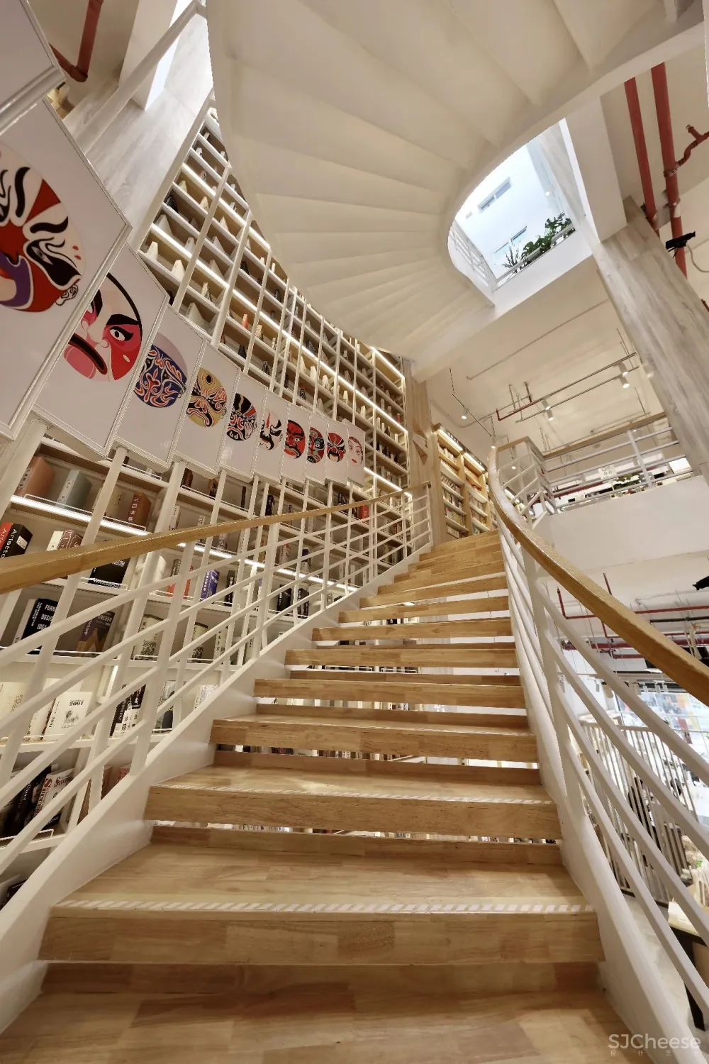 叶智杰设计：714㎡文学之旅，隐没在闹市水泥丛林中