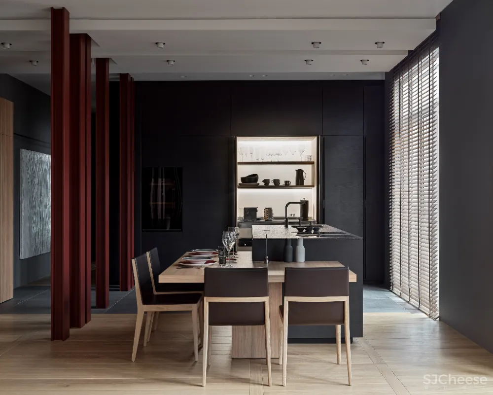 独居女性的126平米让时髦与智能打造“暗黑系”的温暖空间