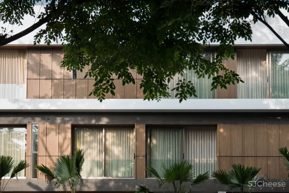 Somia Design | Svastaka House , 现代奢华的简约住宅