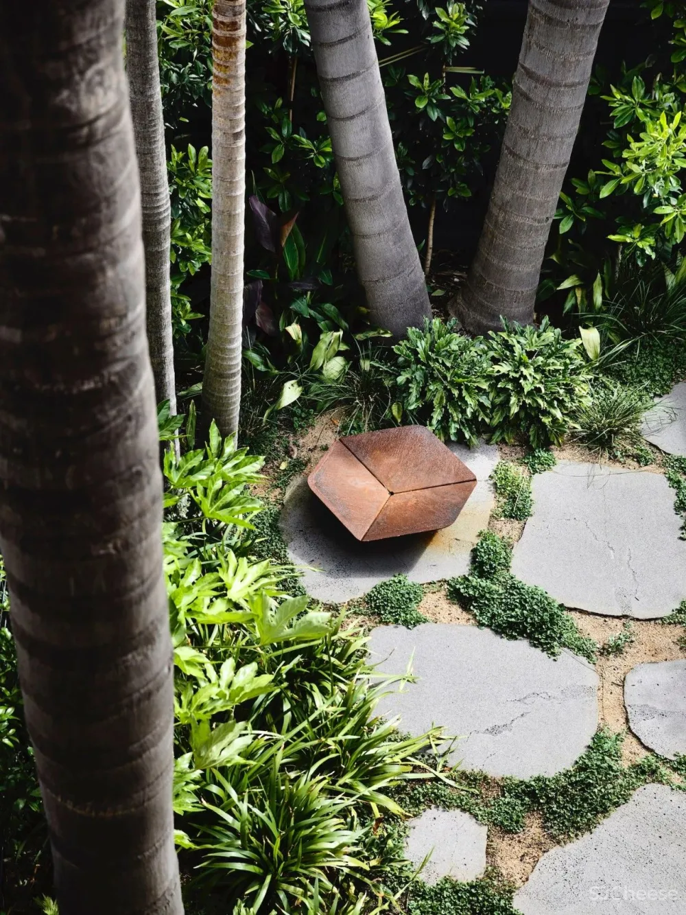 简约现代住宅，用木材打造出温暖舒适的家！