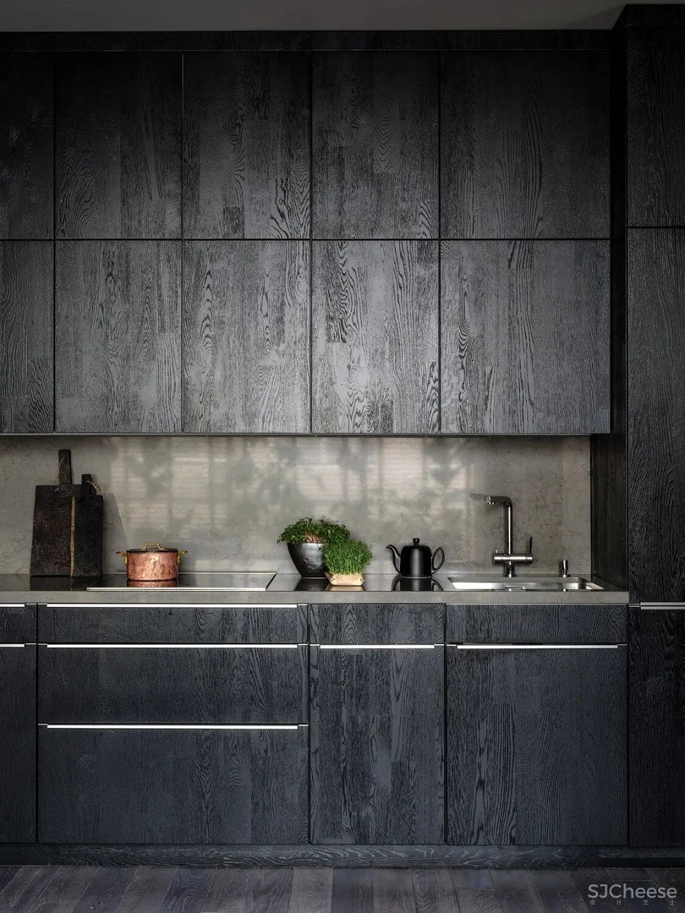 Sisters Design 新作 莫斯科明与暗的平衡