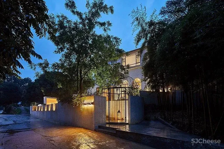 塔莎杜朵民宿｜时上空间设计