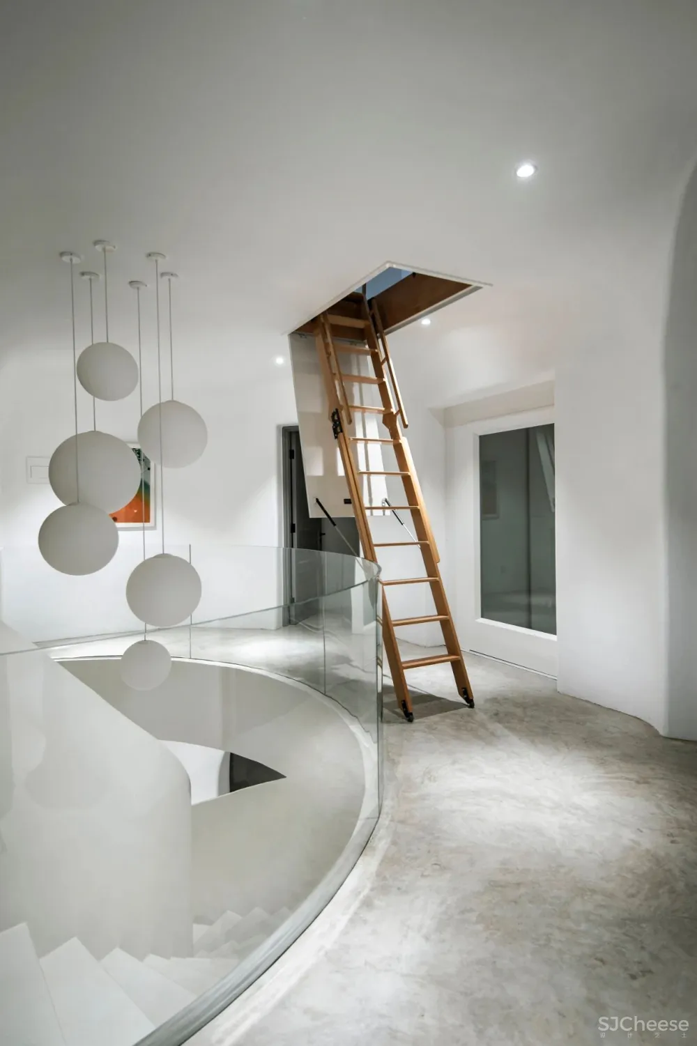 一座没有直线的居所