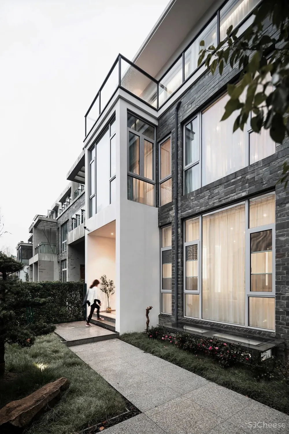 340㎡极简别墅,越简洁、越有气质!