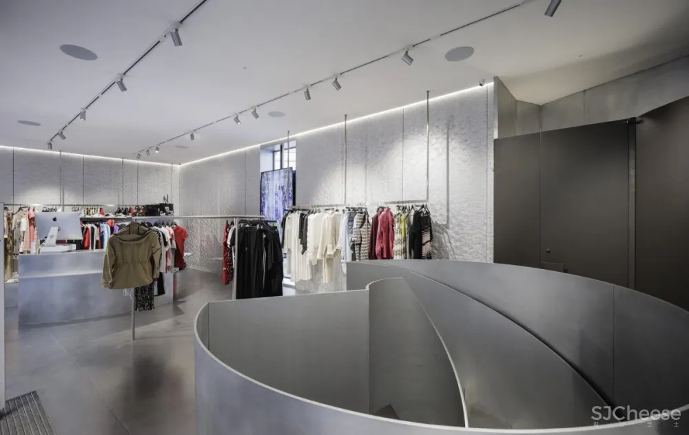 Vasquez Consuegra | MKR Store , 不规则元素的创意空间