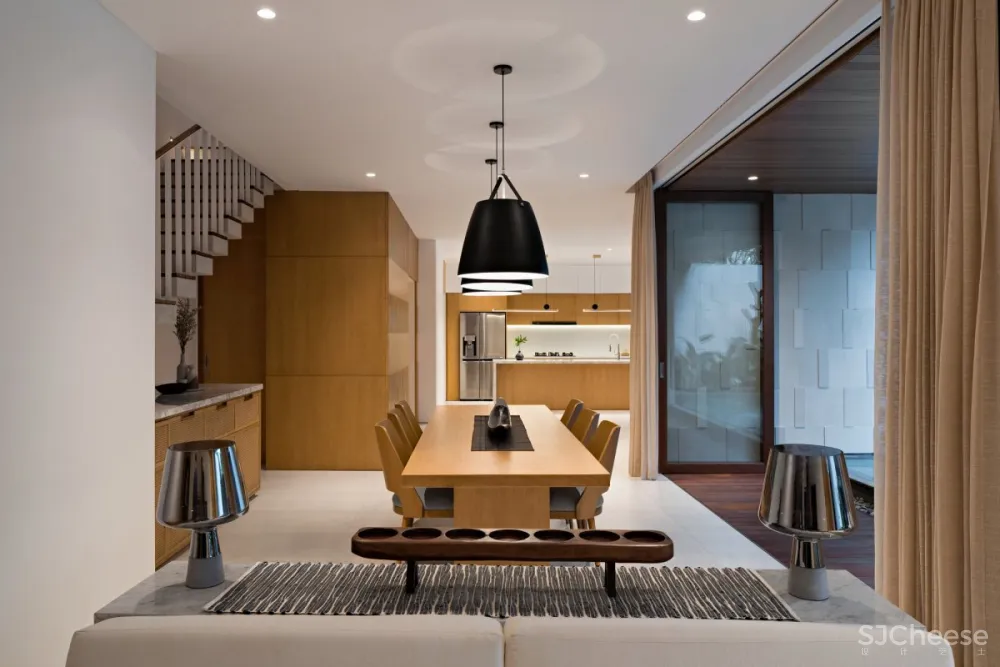 Somia Design | Svastaka House , 现代奢华的简约住宅