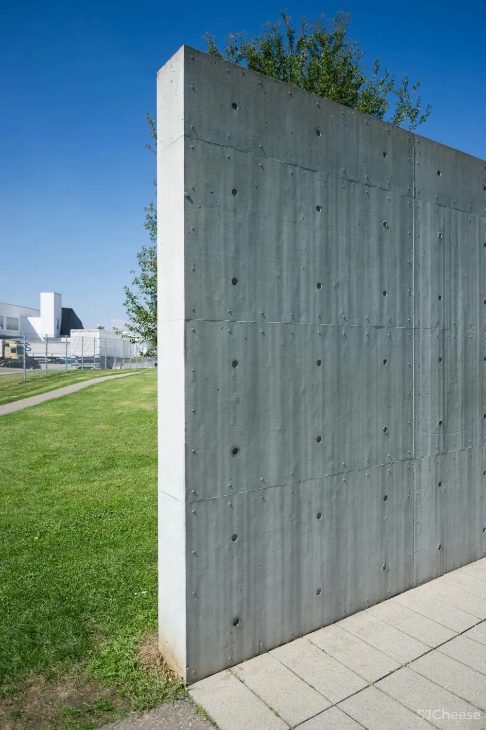 安藤忠雄丨清水混凝土诗人