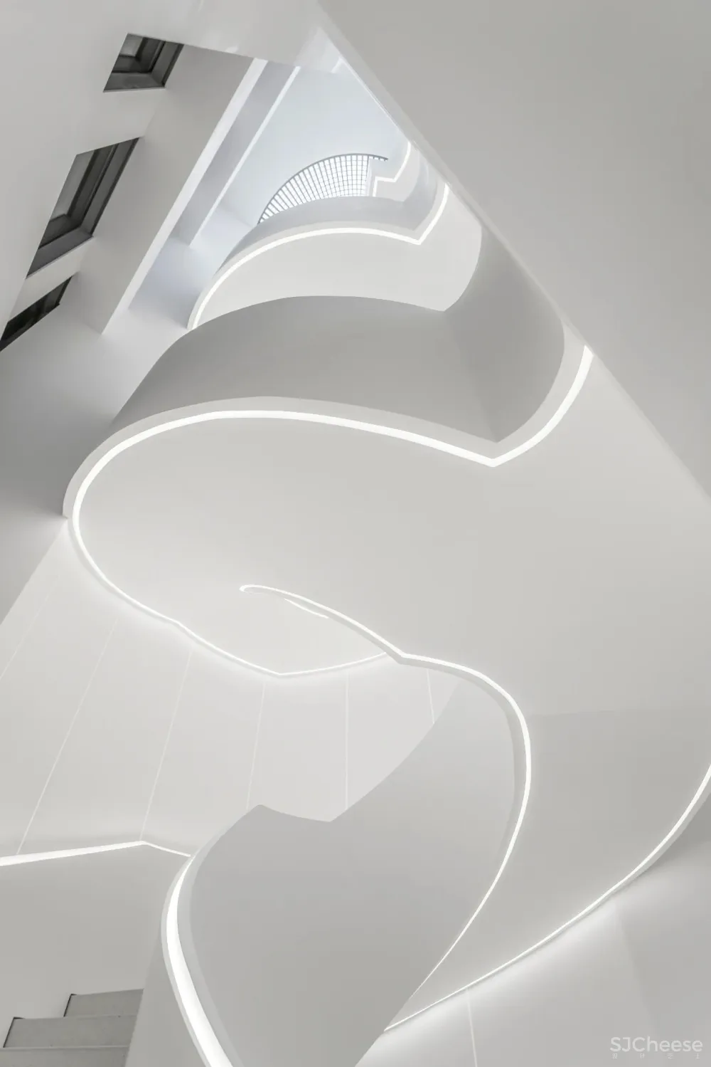 打破传统设计,开启超凡未来感的视觉享受!