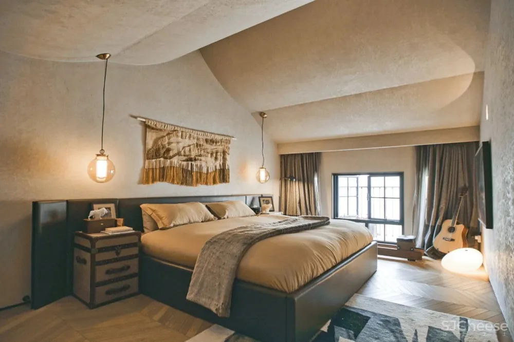 给明星装了多套房子后,他买下3层别墅,为自己打造出终极豪宅