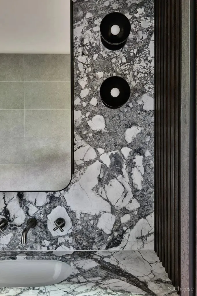 Fiona Austin 新作 历史与当代 传承中复兴