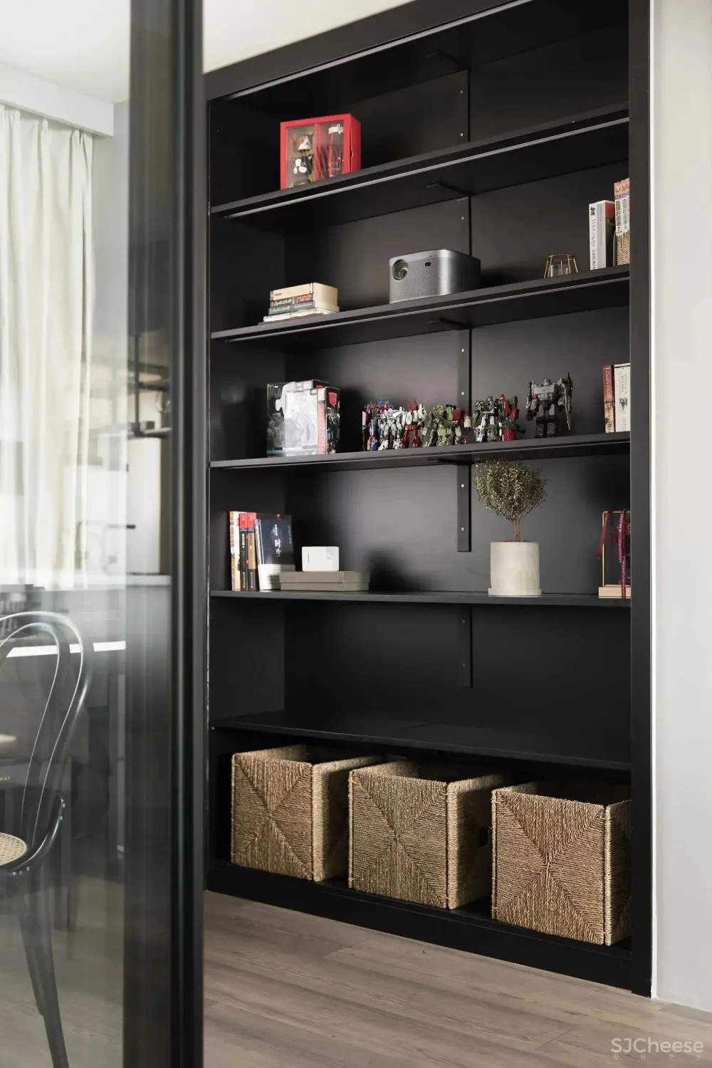 其实女人的要求并不高，只需要这样一个温馨的家就够了。