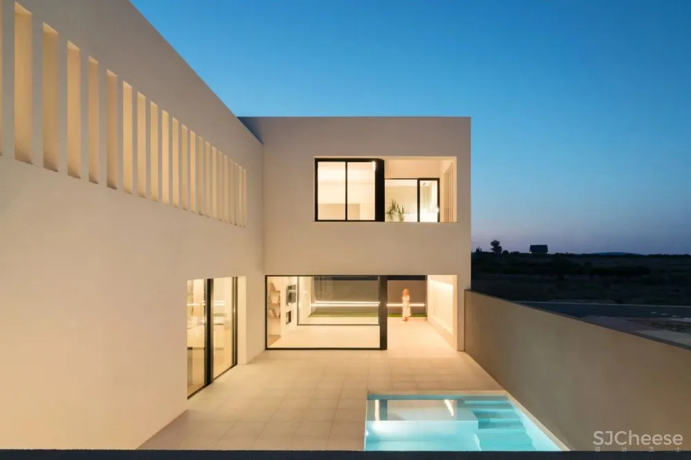 极简白 空灵唯美的纯粹美感