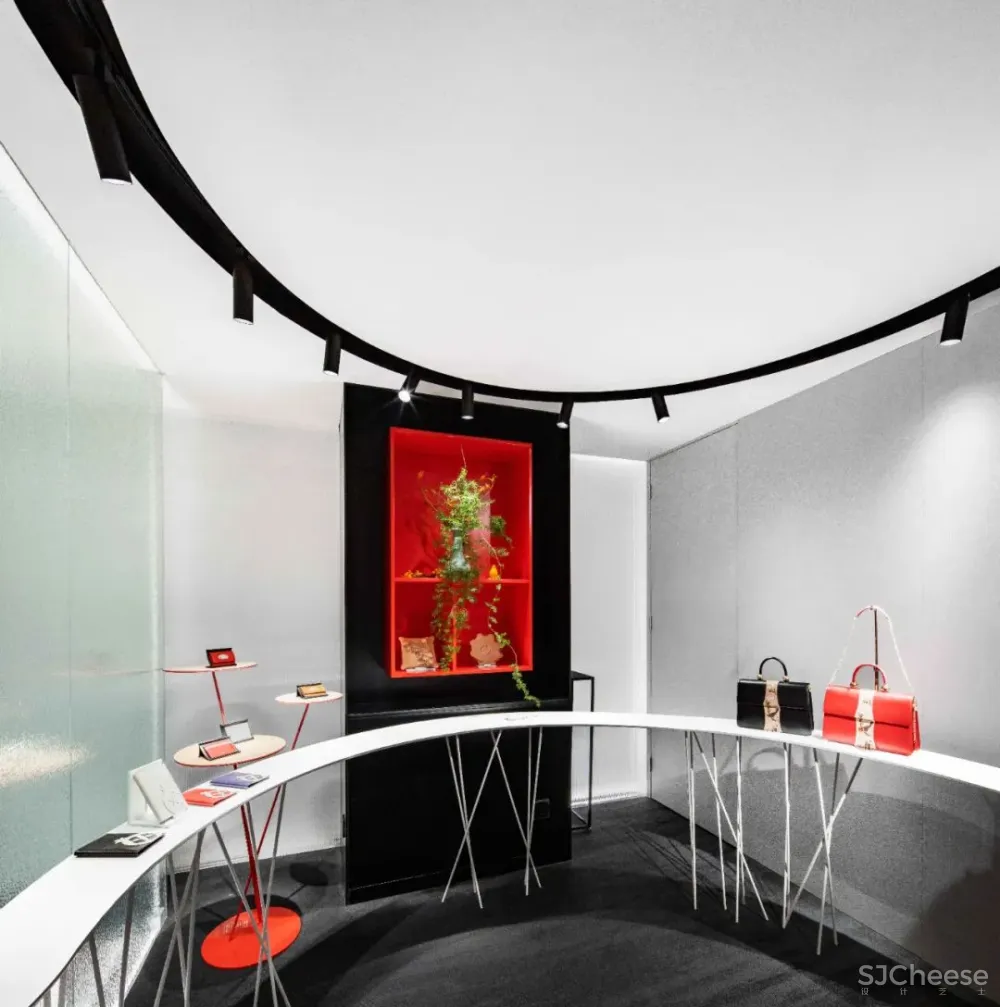 100㎡之喜.皮革艺术形象店 AFFD设计事务所