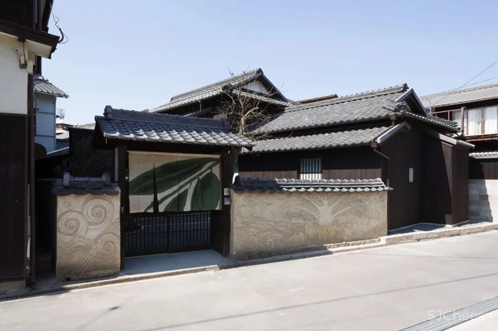 安藤忠雄雪藏17年的神秘作品被改造成酒店,供客人裸泳