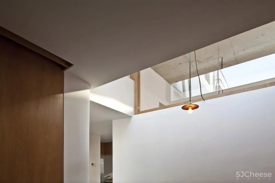 新作 联排住宅的创意改造 缝中之家,北京 察社办公室