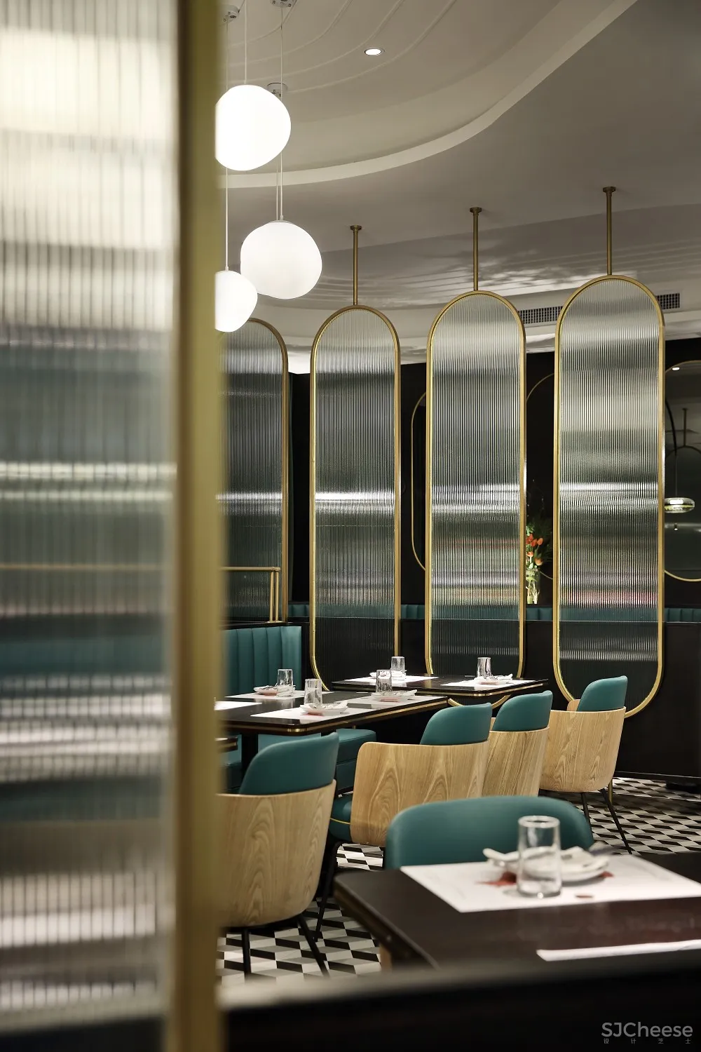 原石品牌餐厅设计【艺鼎新作·原石牛扒】 一场舌尖上的欧式户外花园之旅