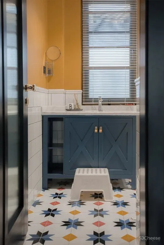 双人树屋、梯下“游戏盒”，还有攀爬架...这么装，无论家里几个娃都能轻松搞定！