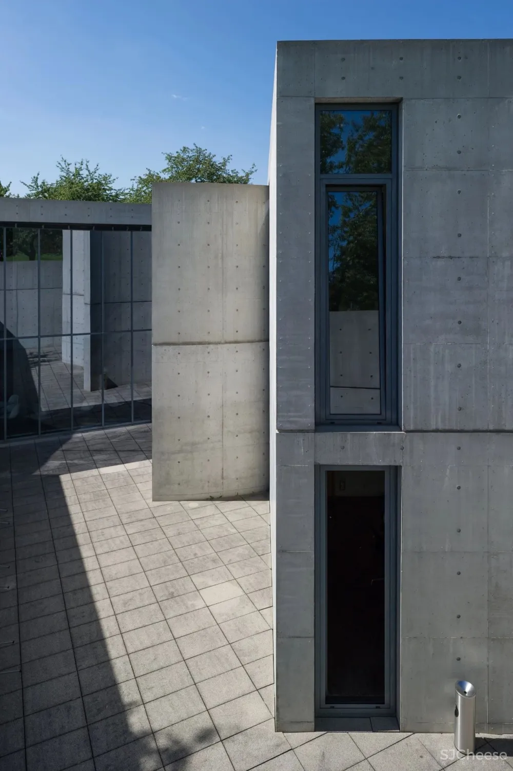 安藤忠雄丨清水混凝土诗人