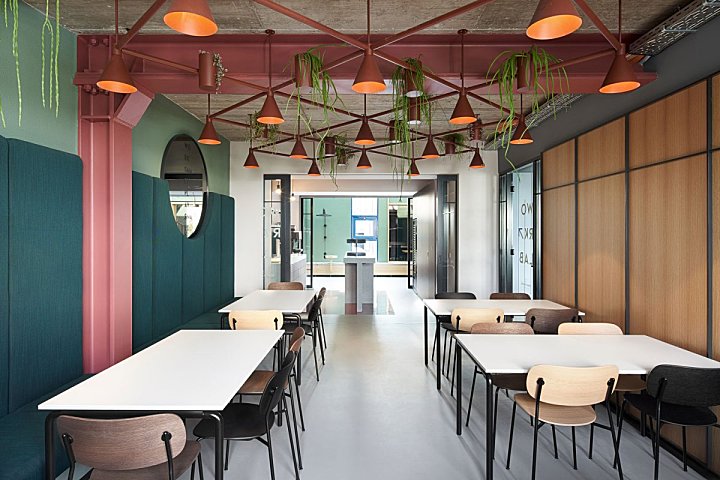 Studio Komo | Urban Spaces , 色彩丰富的设计理念
