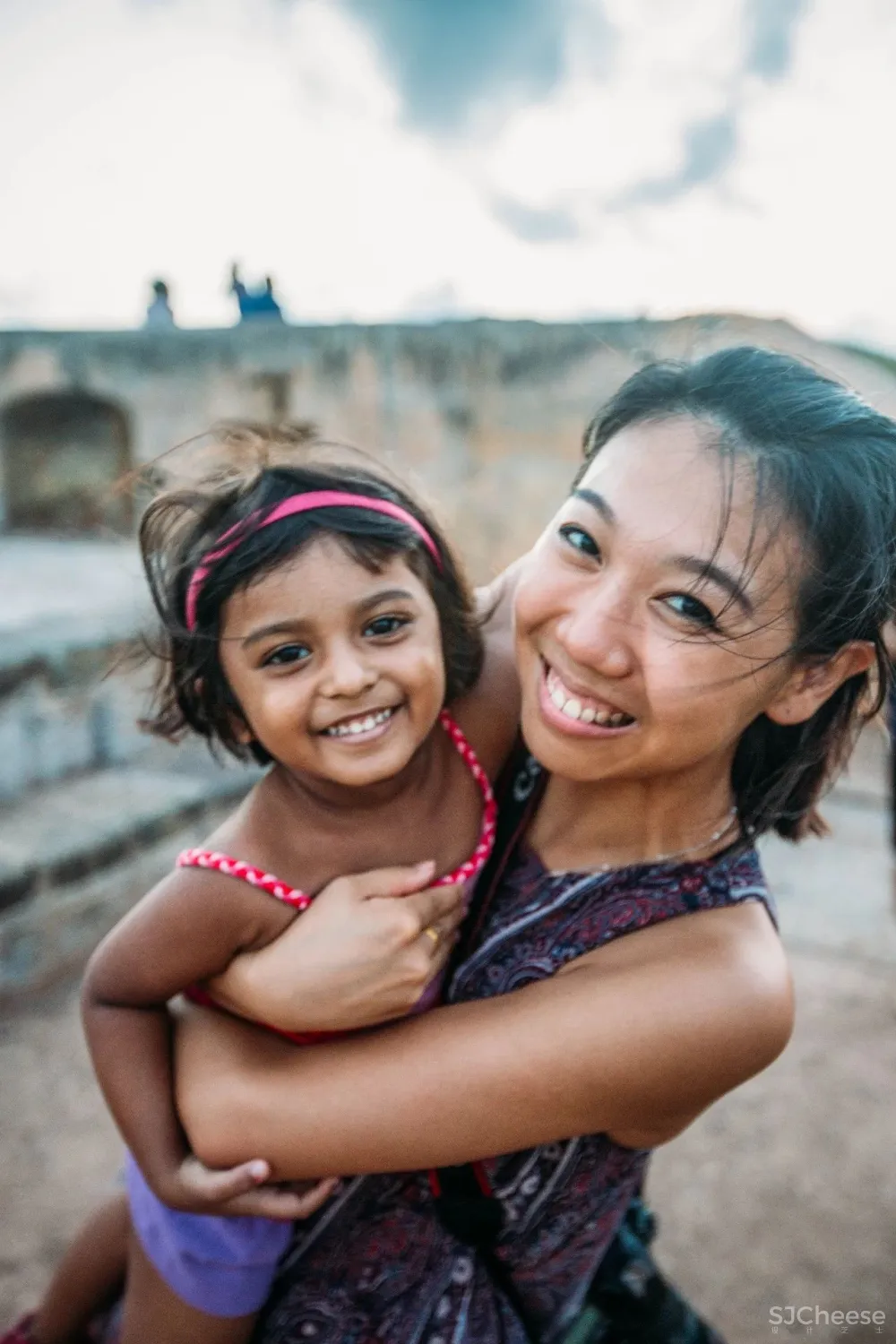 麻辣烫店倒闭,文艺青年用自己160m²的家逆袭,自由流浪的感觉太好了!