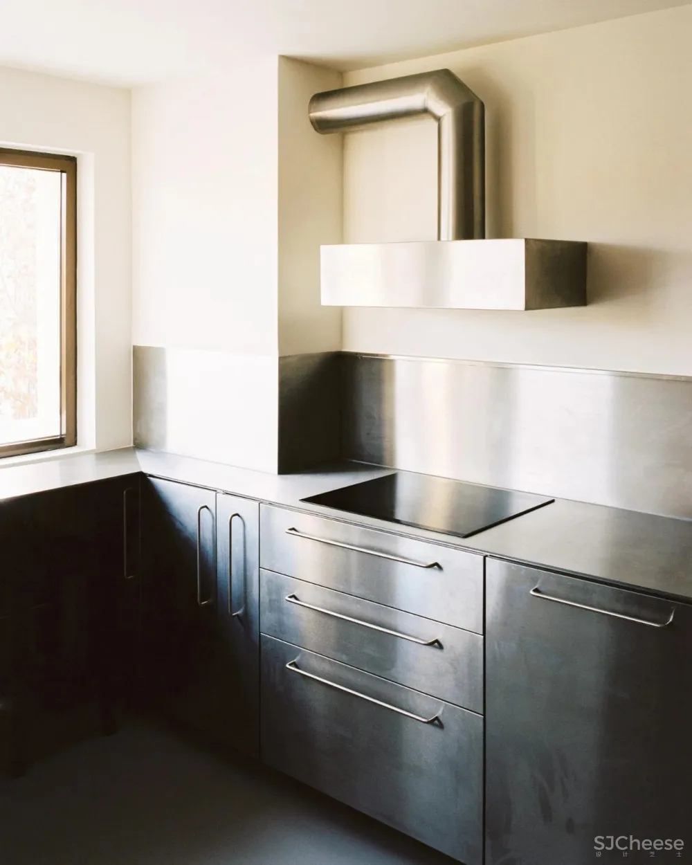 Arriba|設計的高陡海岸