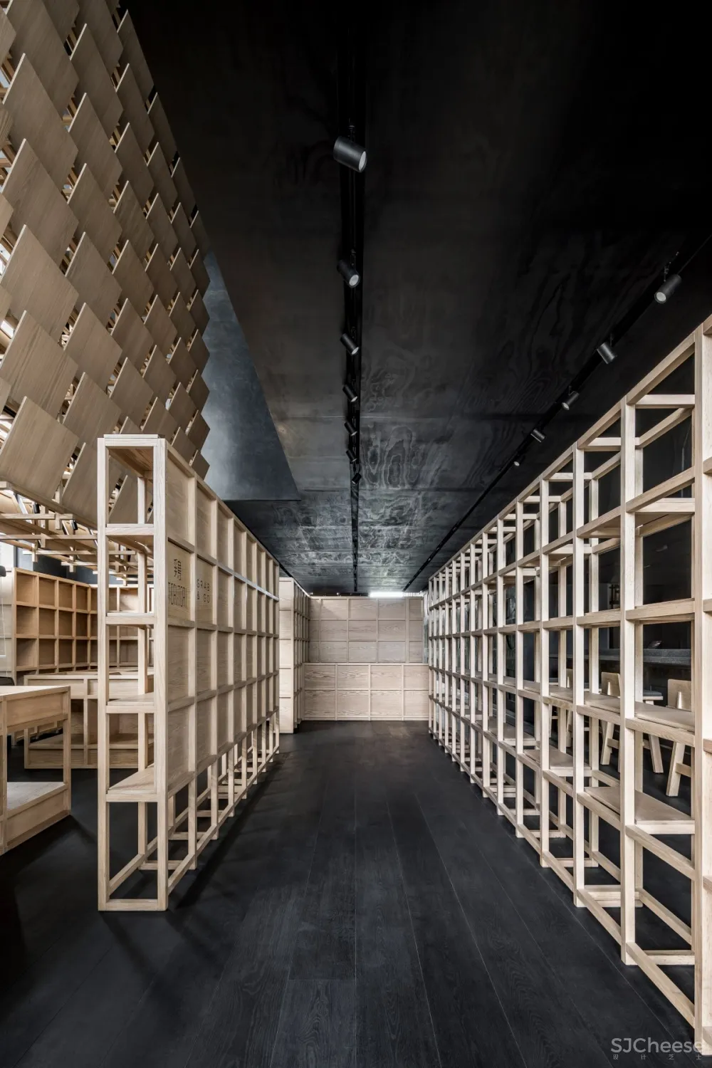 Ewrawe | Tori Tori , 现代宁静的日式工艺