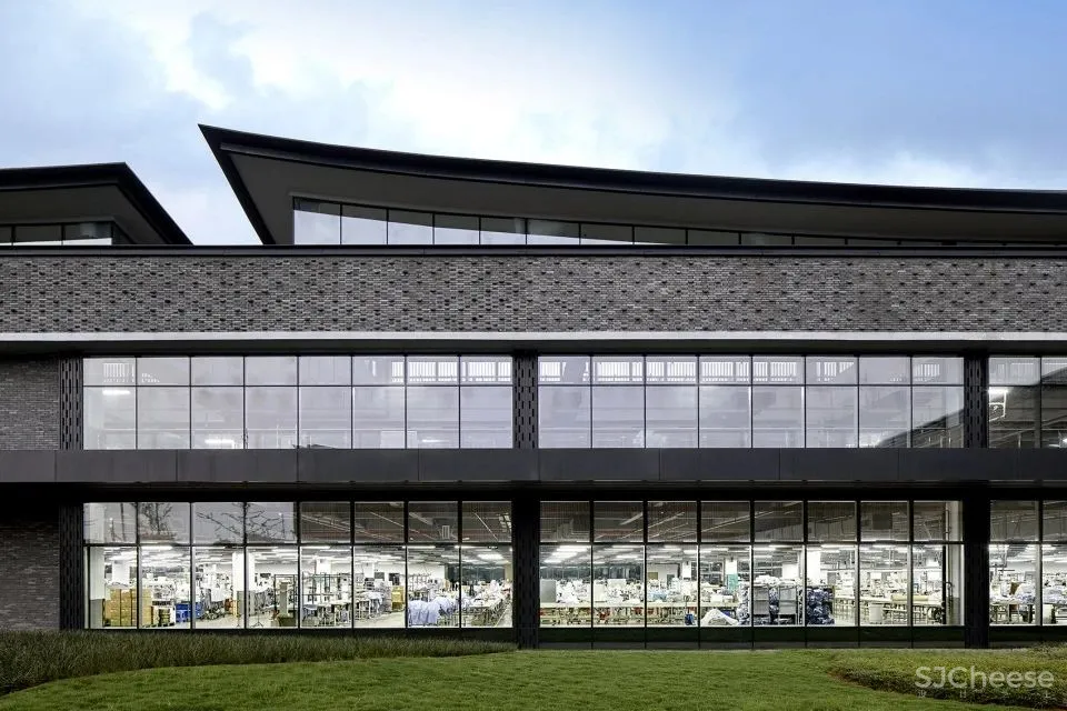 新作 桂林十如纺织工业园:工业4.0与传统中式山水 吕元祥建筑师事务所