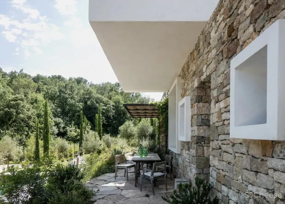 Caprini&Pellerin•海岛酒店将建筑几何完美融入自然环境!