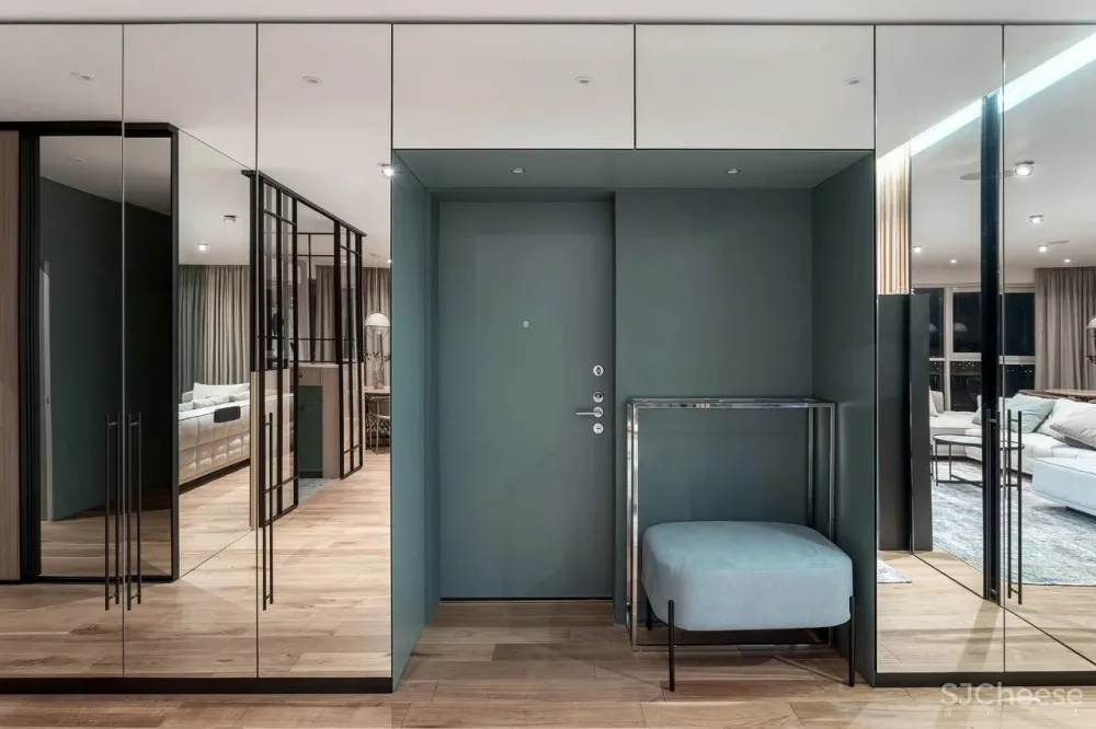 入户就装镜面柜,让家看起来大一倍!