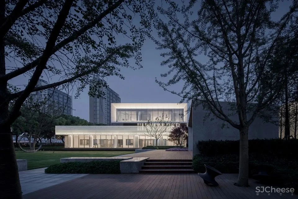 苏州金融商务广场展示中心：建构和隐喻当代太湖石 日清设计