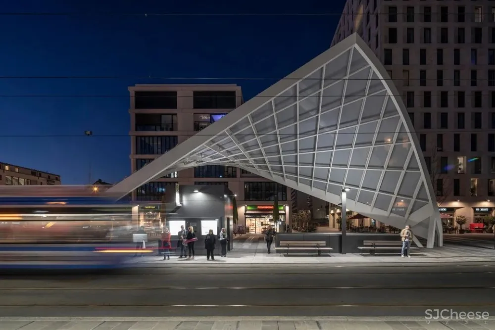 什么是透光“软玻璃”？