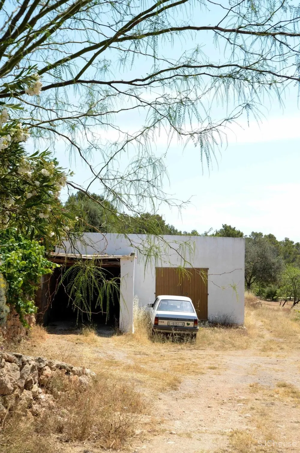 民宿精选破旧作坊改造成露天宾馆