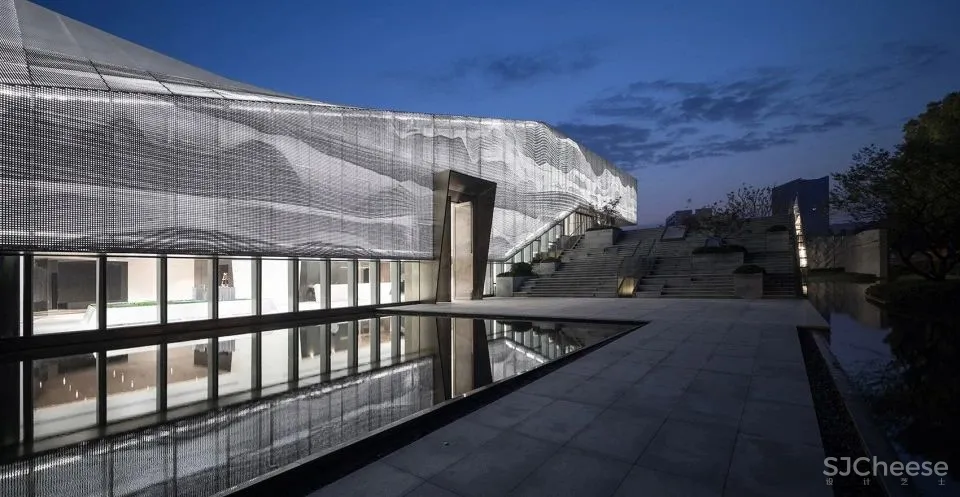 苏州金融商务广场展示中心：建构和隐喻当代太湖石 日清设计