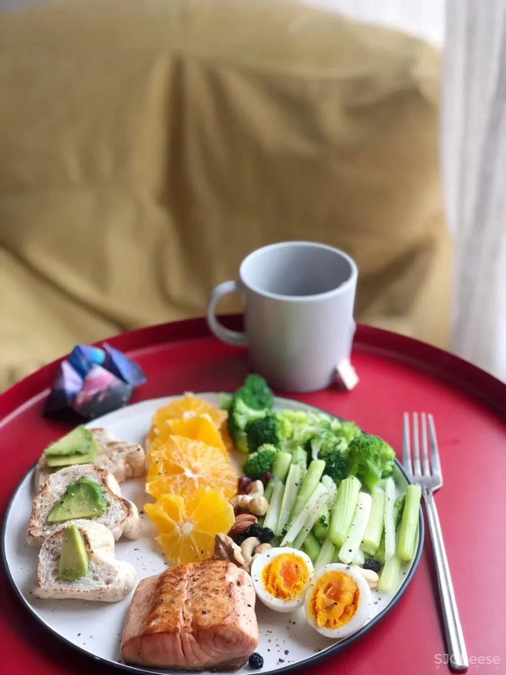 130㎡北欧简约,女主人爱生活,男主爱游戏,客厅书房设计一体