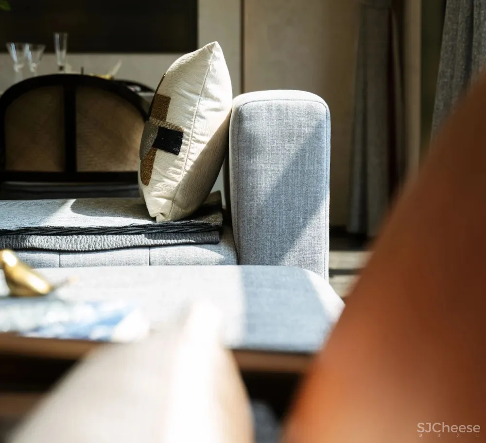 聚舍联合:现代精致别墅,平衡生活之美