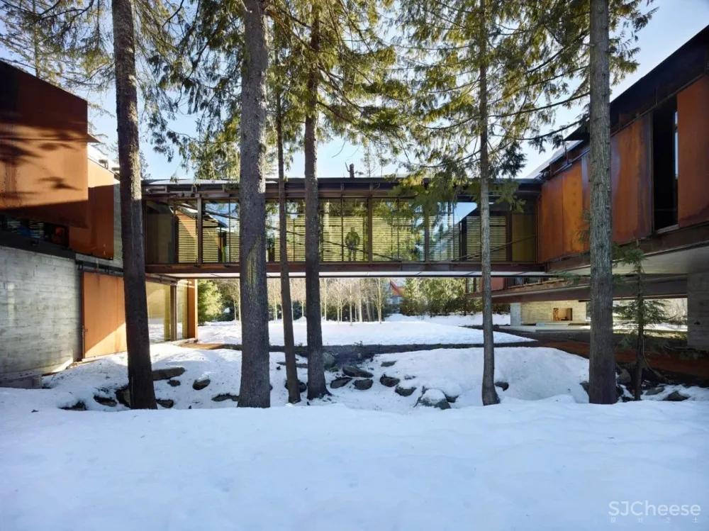 超酷工业风豪宅,不一样的机械美学