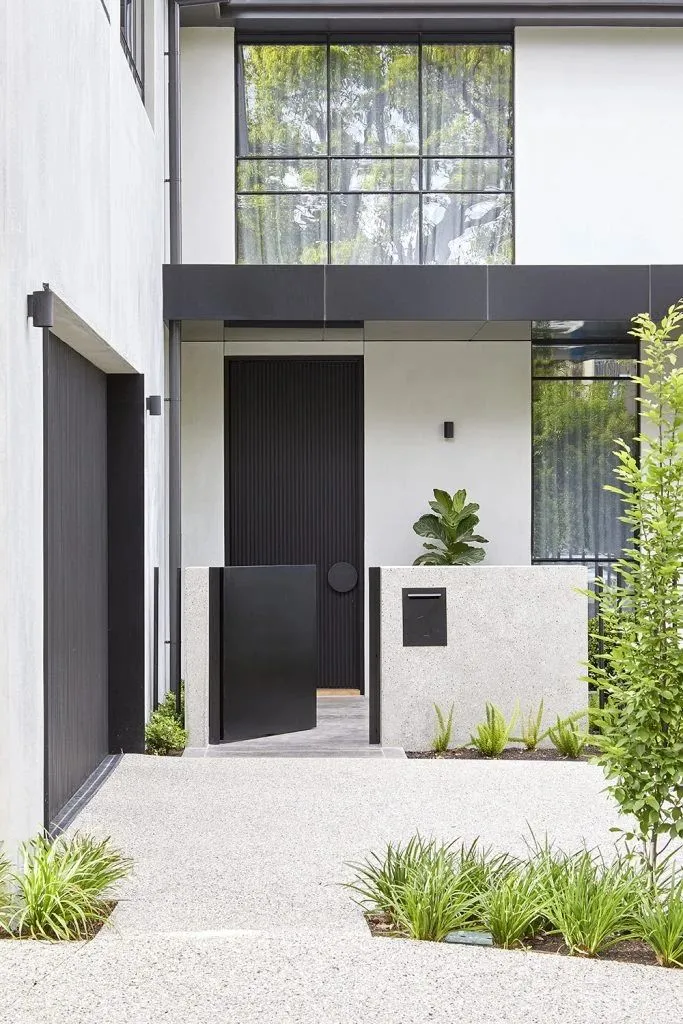 Christopher Elliott 新作 低调内敛的现代优雅