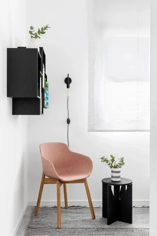 经典黑白 时尚跳色,玩出高级感