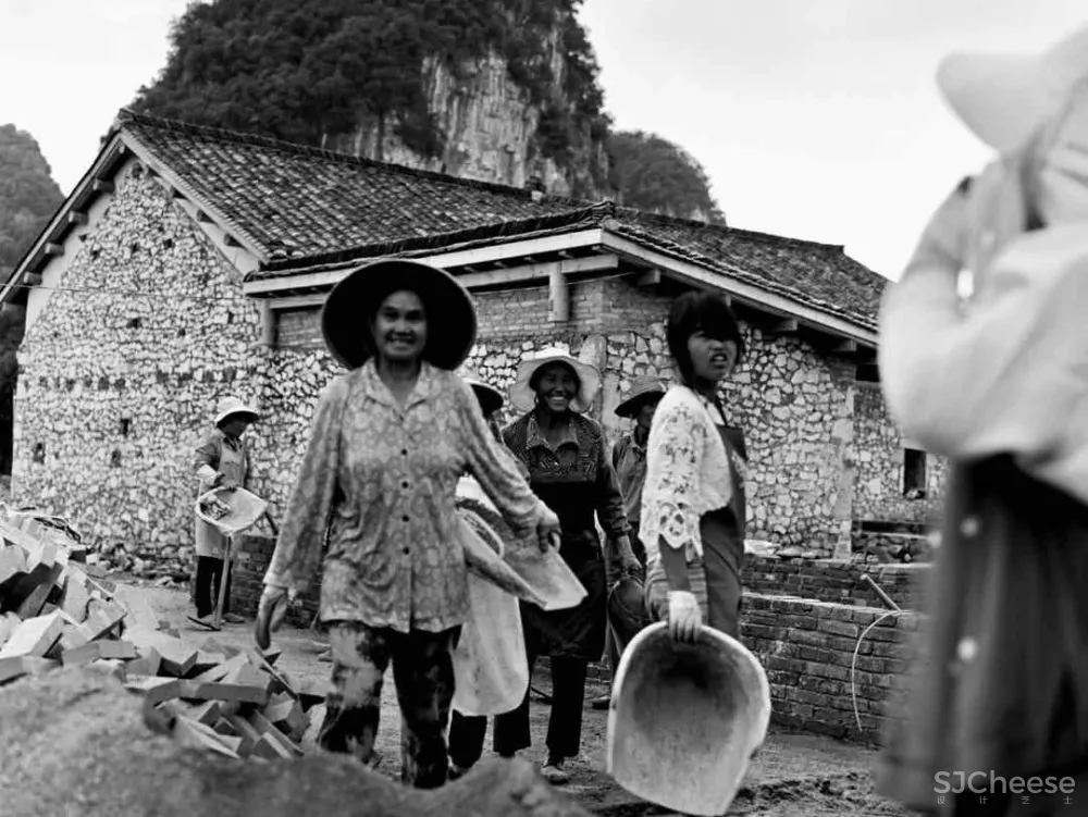 舒坦:在大理凤阳邑喝茶、洗片,他的“原生”乡建有何特别?