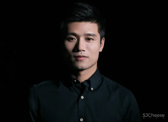 380㎡现代轻奢大宅,用线条勾勒空间的精髓!