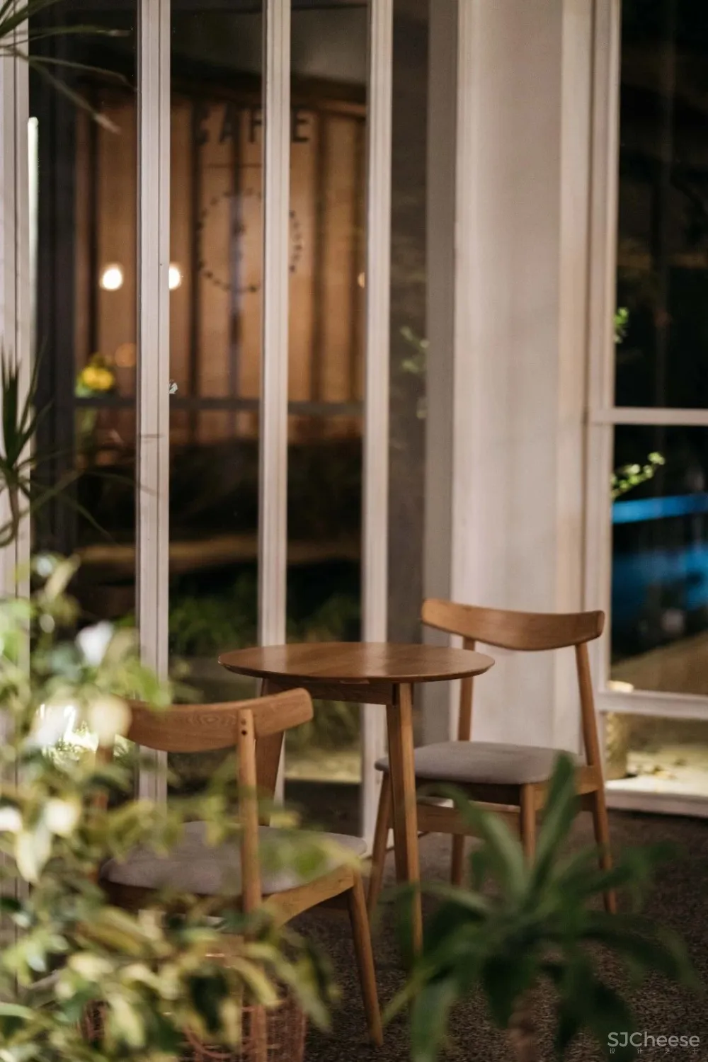 别止:重庆南山上的白房子,让人“重返18岁”